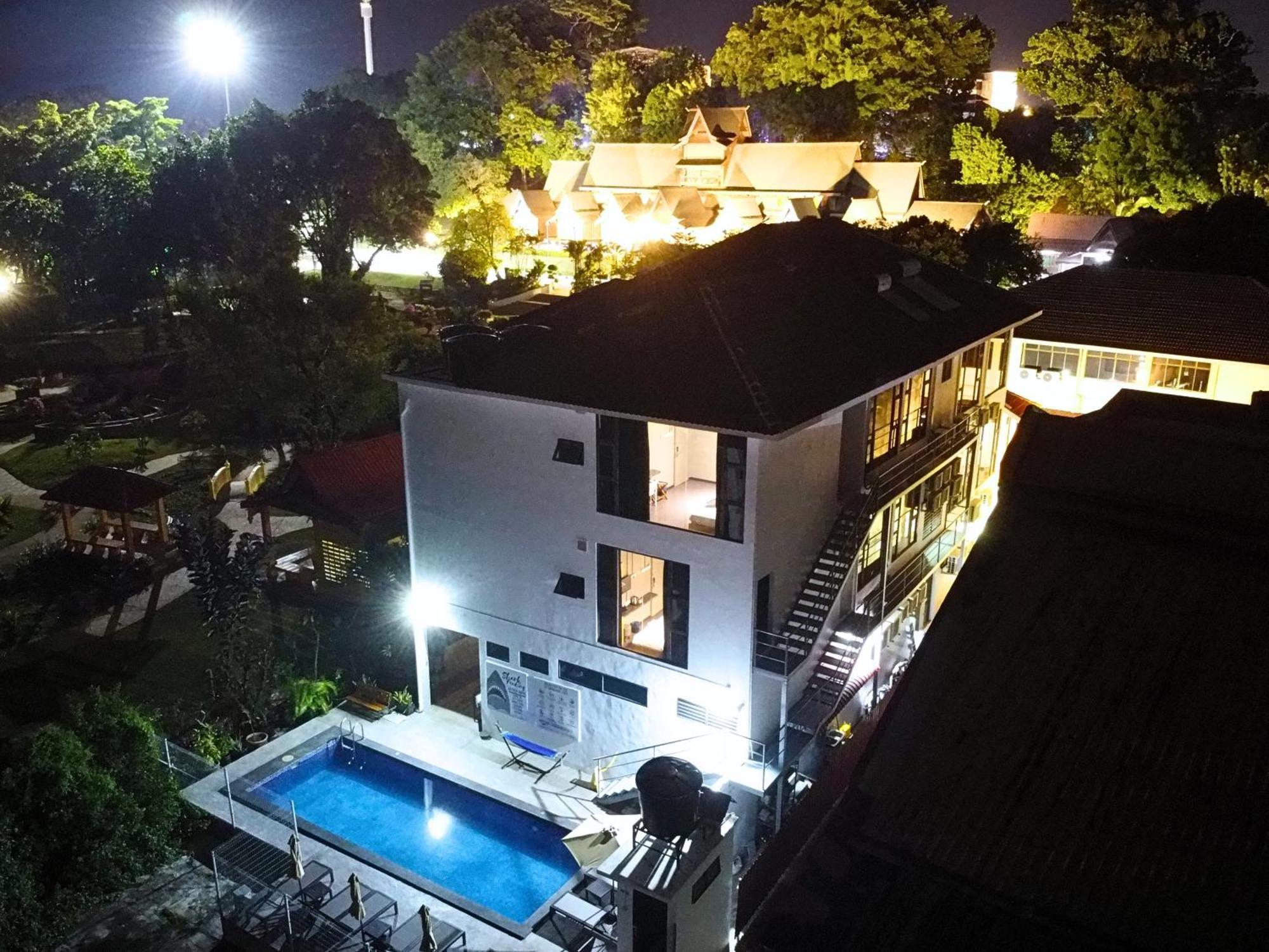 Rucksack Inn Premium Melaka Bagian luar foto